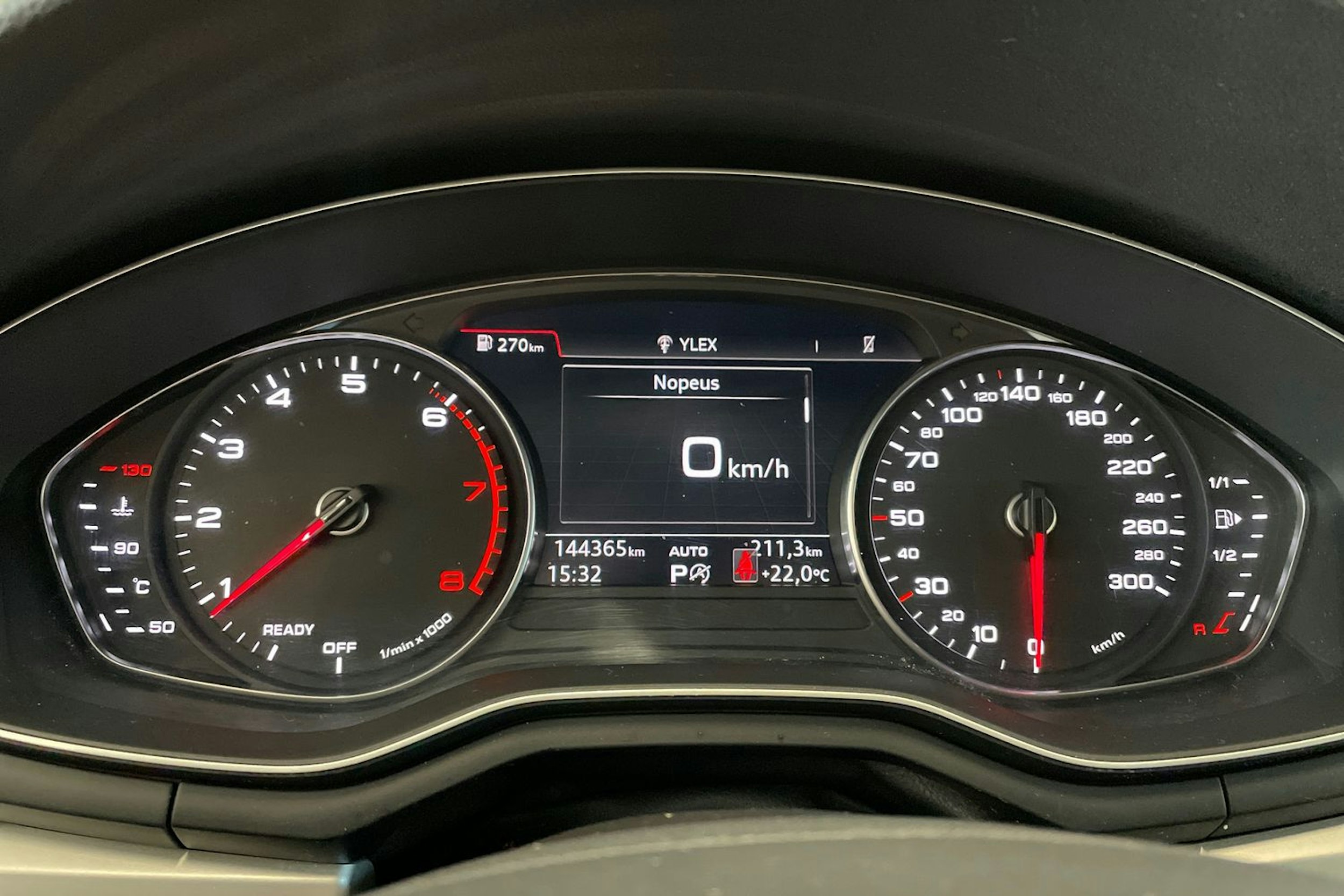 harmaa Audi A4 2019 kuva 19.