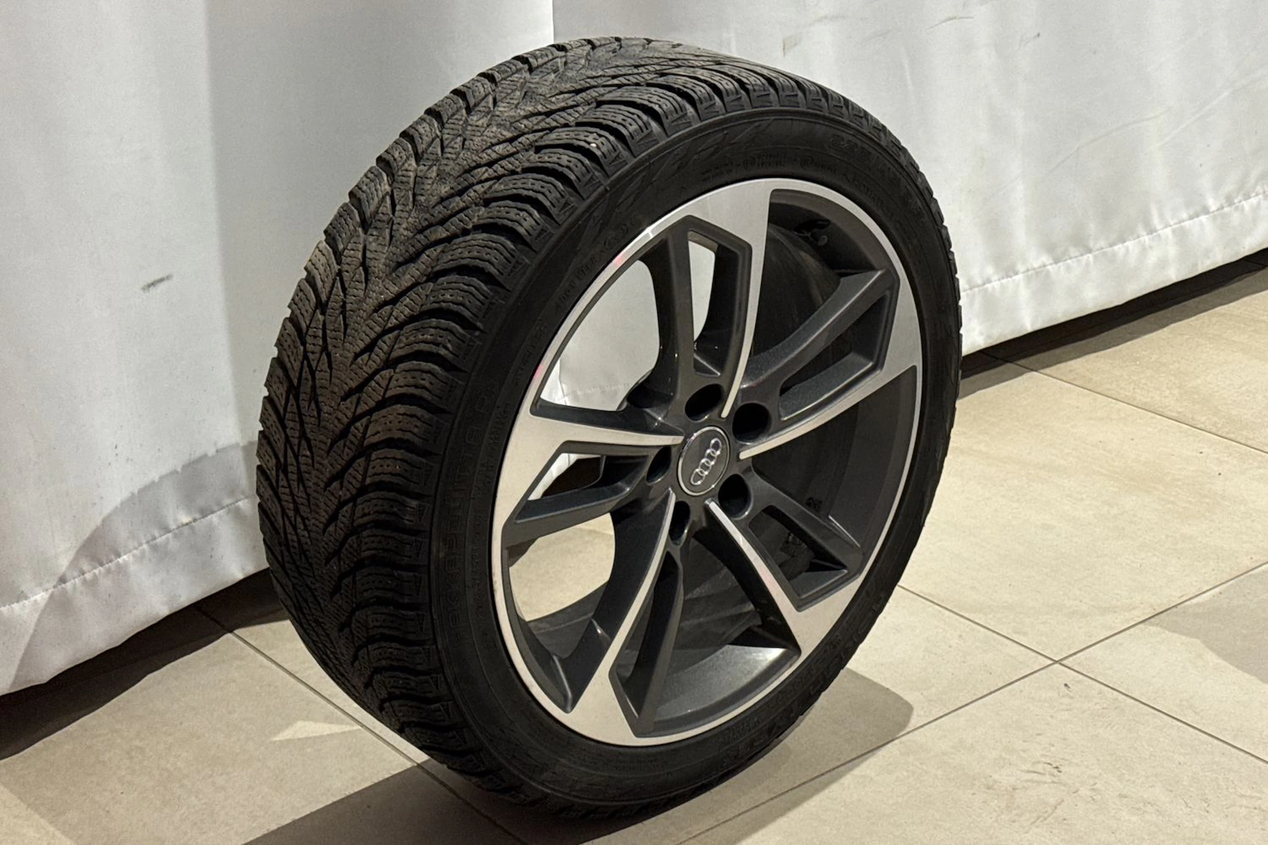 met. harmaa Audi A4 2019 kuva 15.