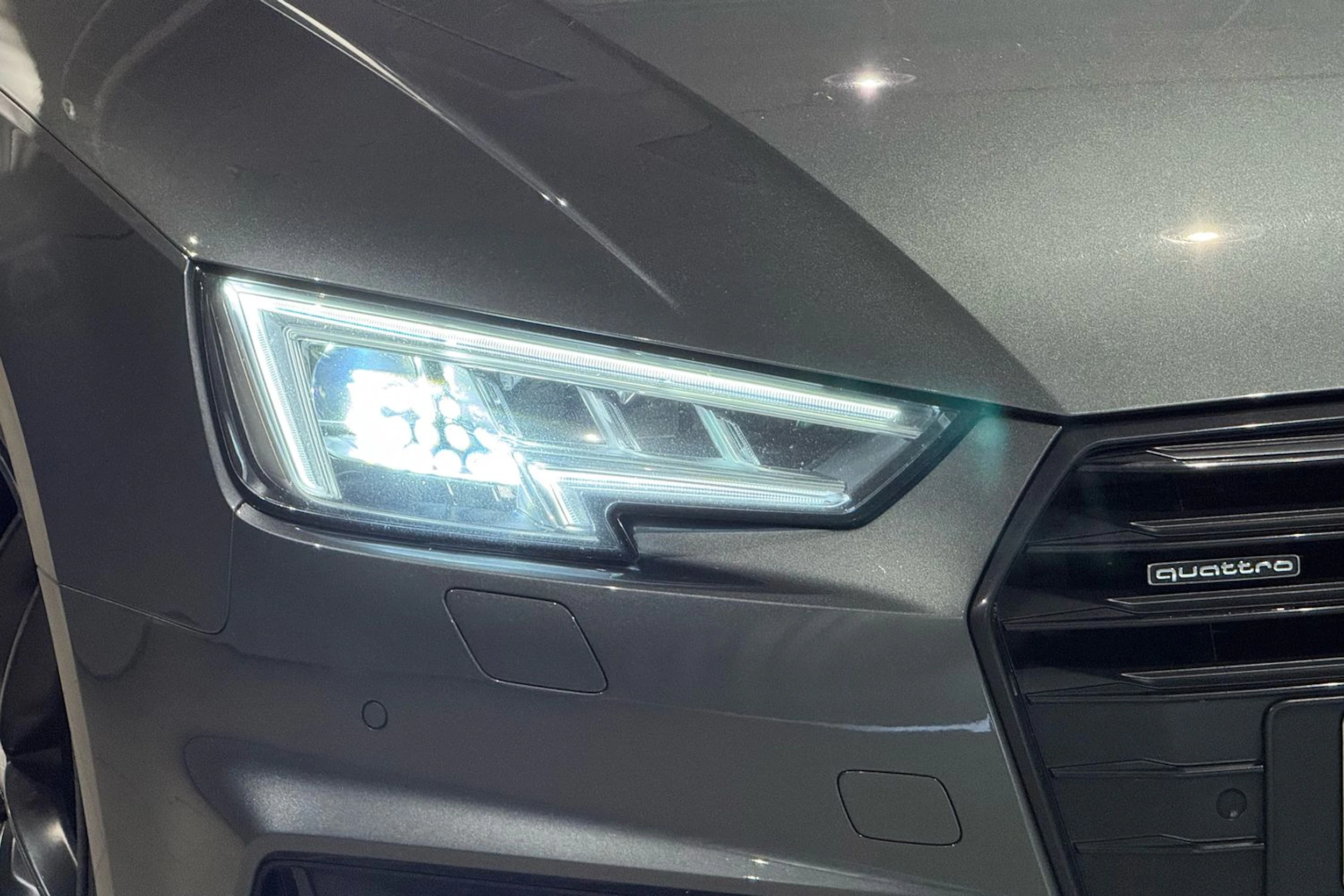 met. harmaa Audi A4 2019 kuva 16.