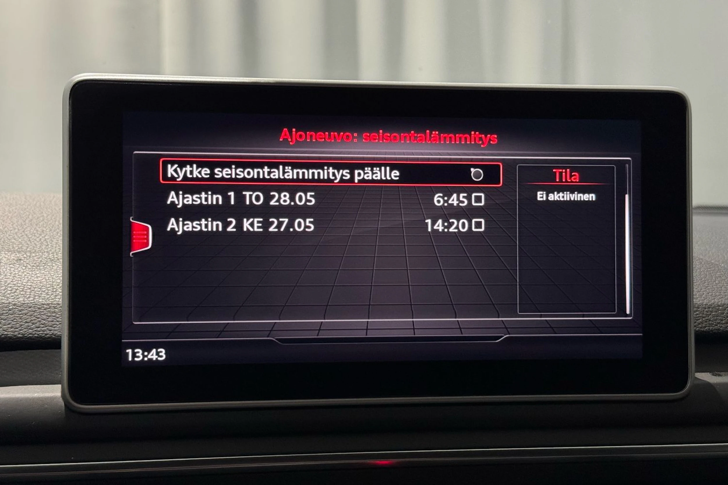 met. harmaa Audi A4 2019 kuva 33.