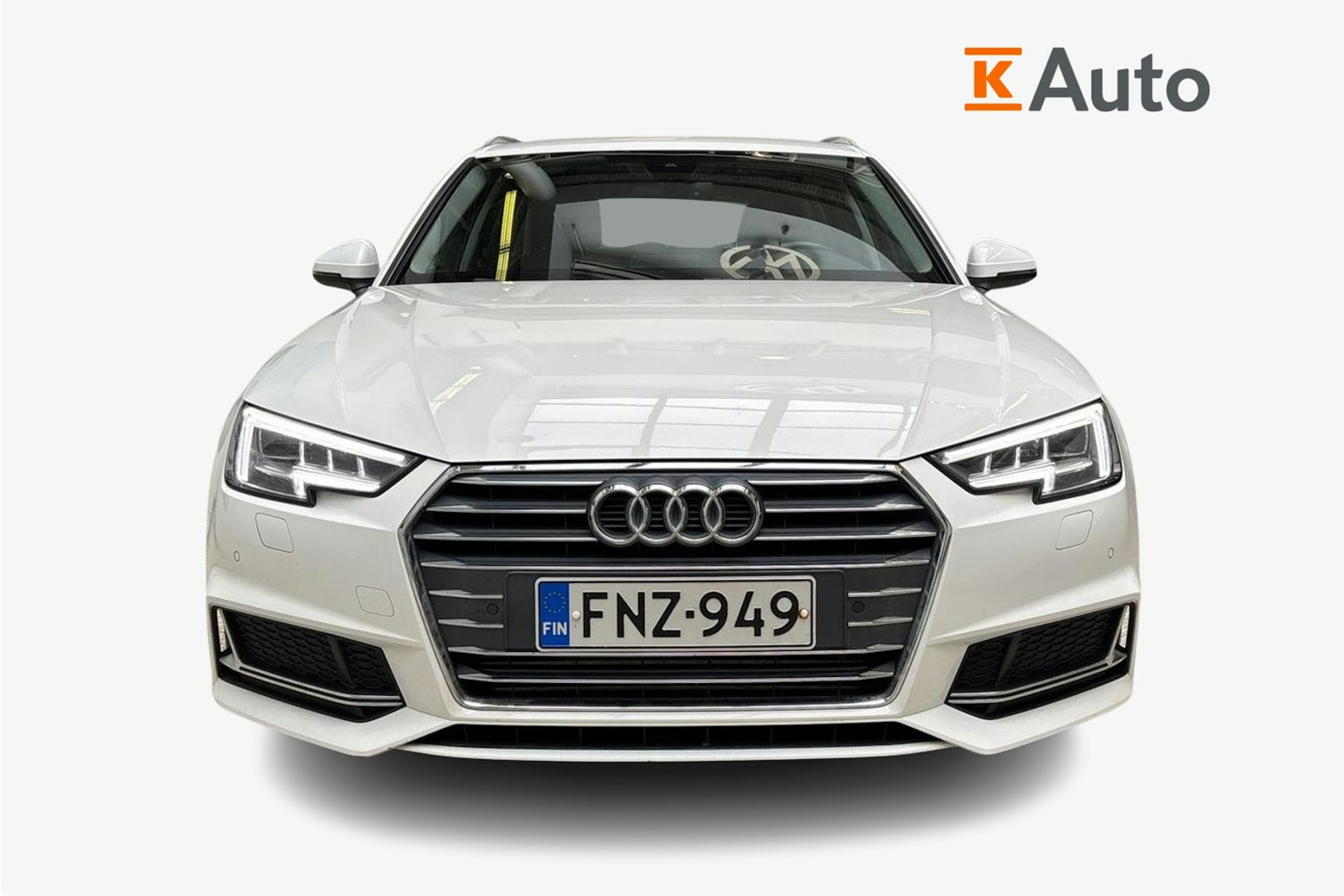 valkoinen Audi A4 2019 kuva 5.