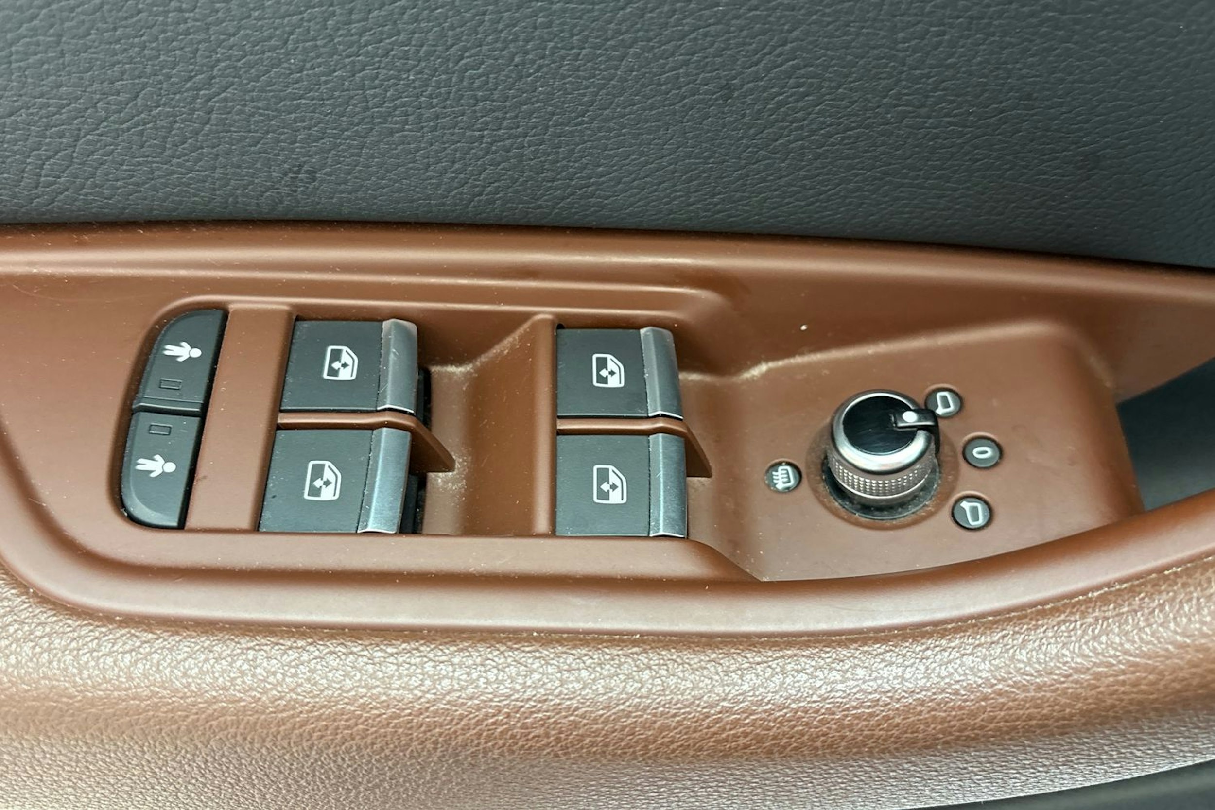 valkoinen Audi A4 2019 kuva 19.