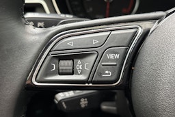 valkoinen Audi A4 2019 kuva 22.