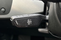 valkoinen Audi A4 2019 kuva 24.