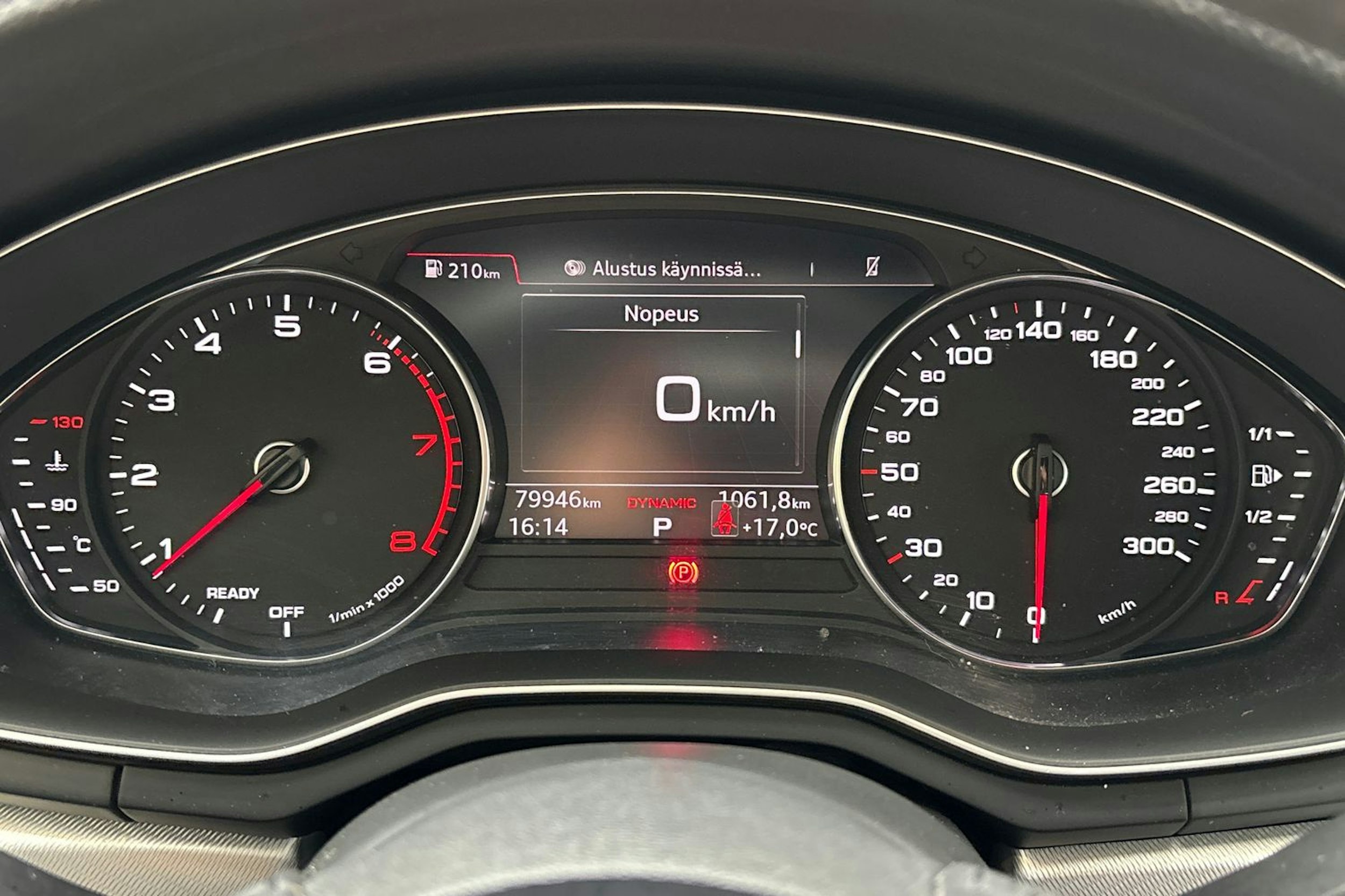 valkoinen Audi A4 2019 kuva 25.