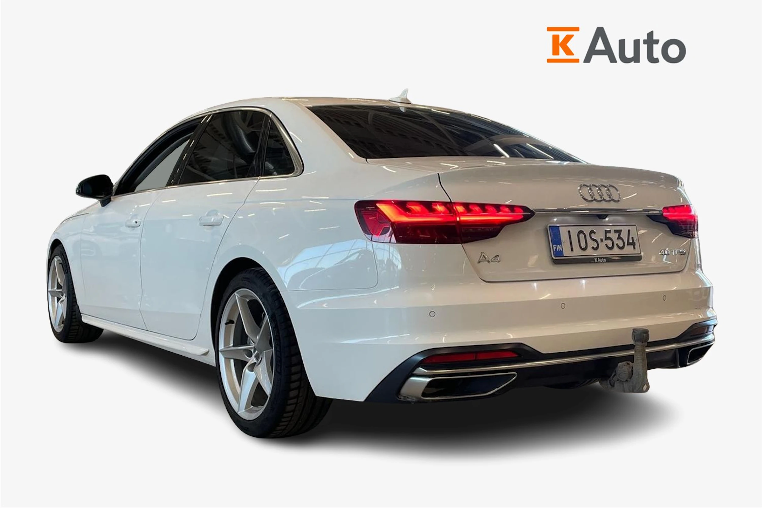 valkoinen Audi A4 2020 kuva 2.