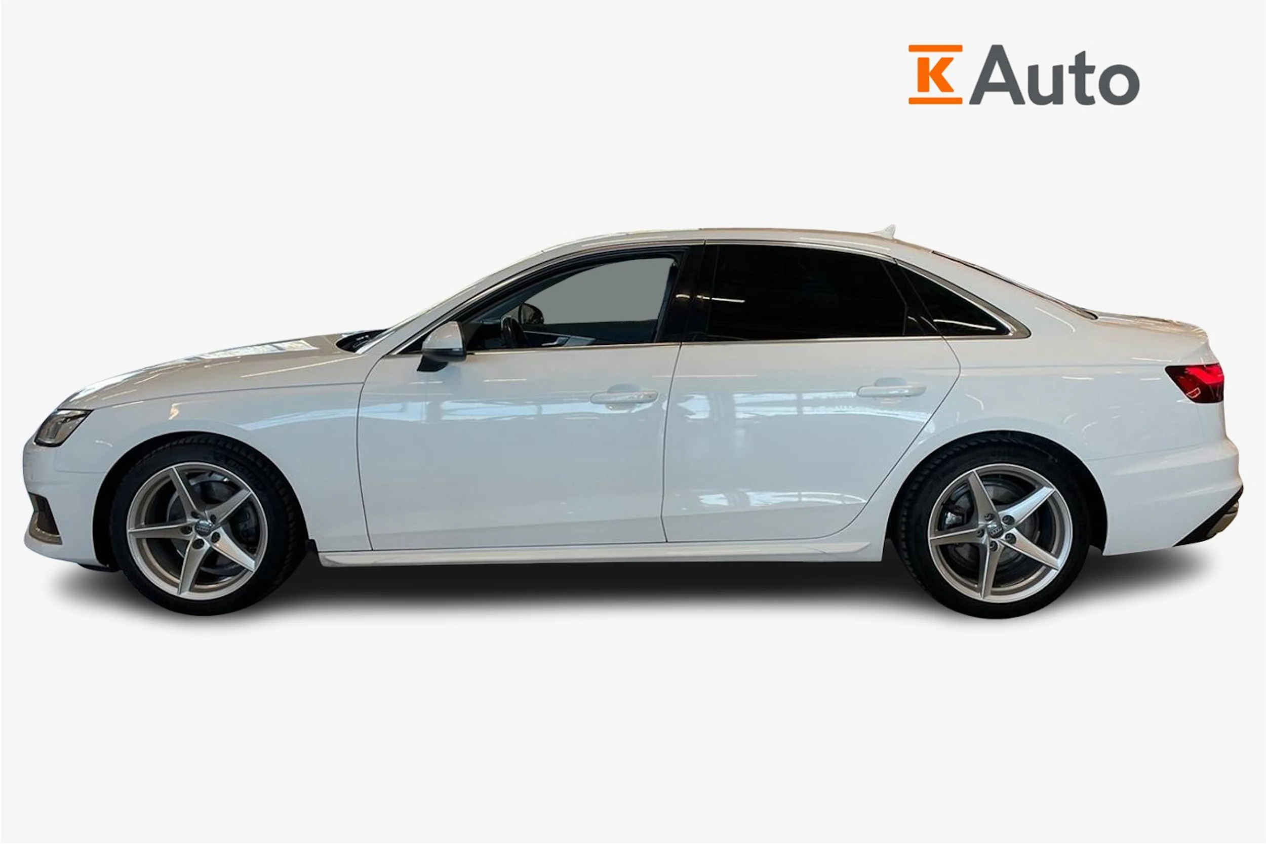 valkoinen Audi A4 2020 kuva 5.