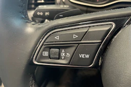 valkoinen Audi A4 2020 kuva 14.