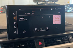 valkoinen Audi A4 2020 kuva 18.