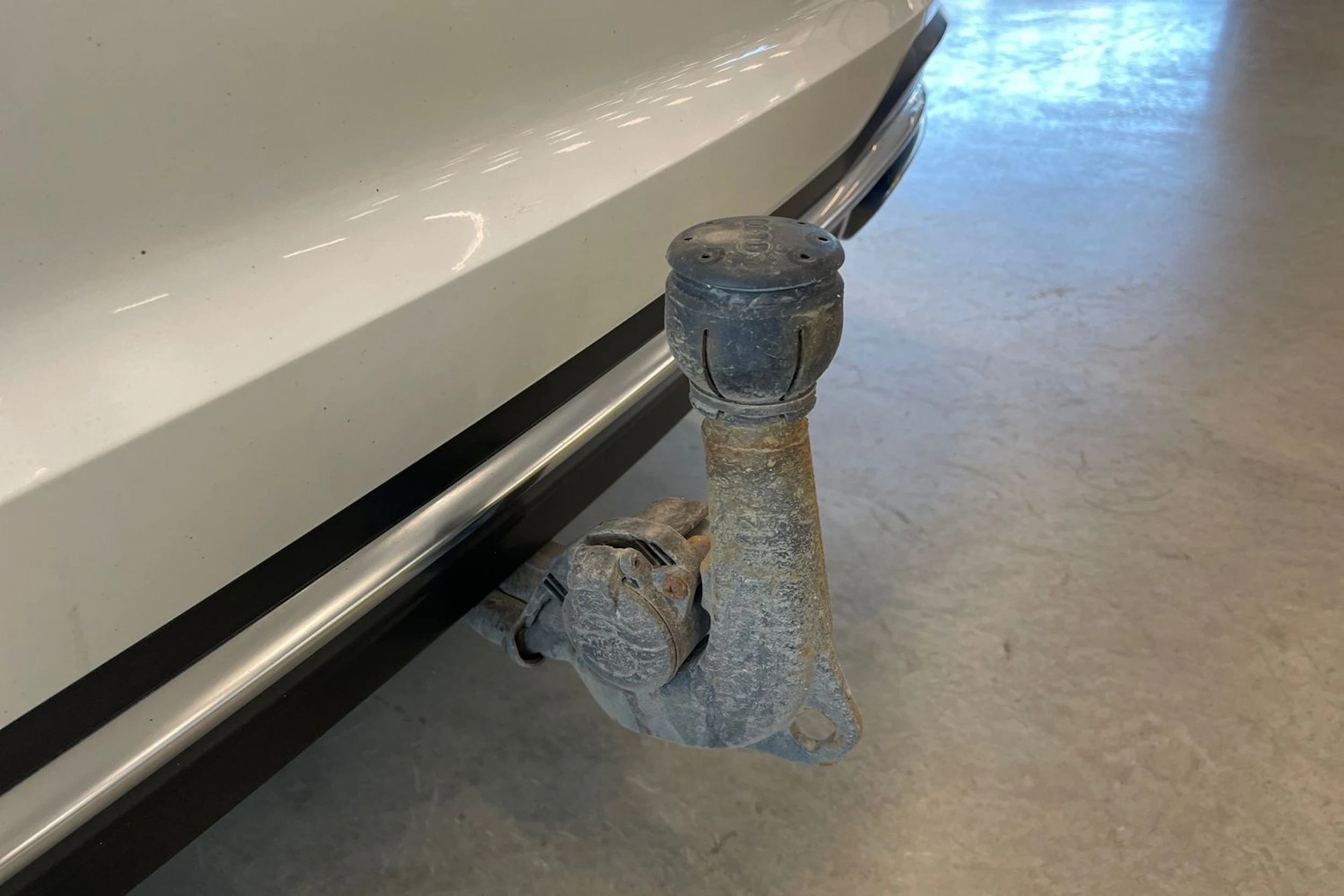 valkoinen Audi A4 2020 kuva 31.