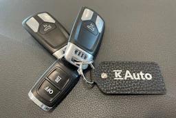 valkoinen Audi A4 2020 kuva 33.