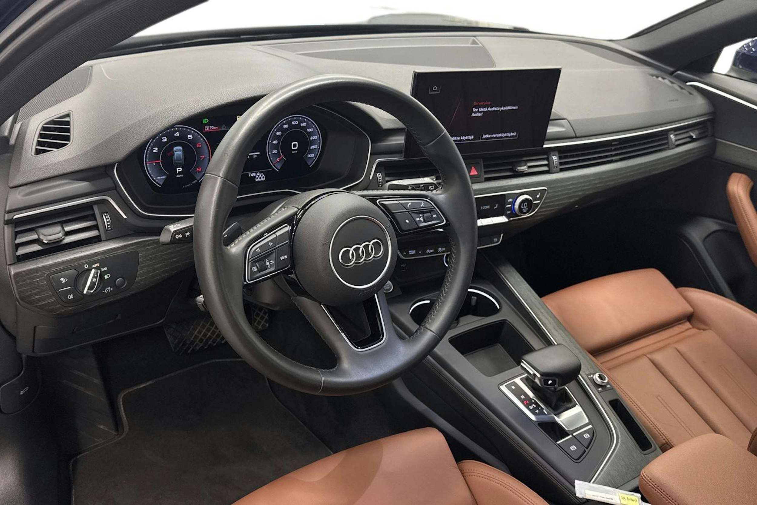 Sininen Audi A4 2019 kuva 7.