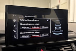 Sininen Audi A4 2019 kuva 28.