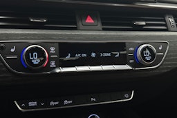 Sininen Audi A4 2019 kuva 32.
