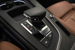 Sininen Audi A4 2019 kuva 35.