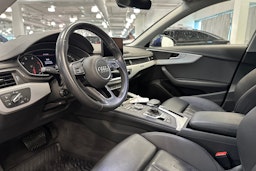 Sininen Audi A4 2019 kuva 6.