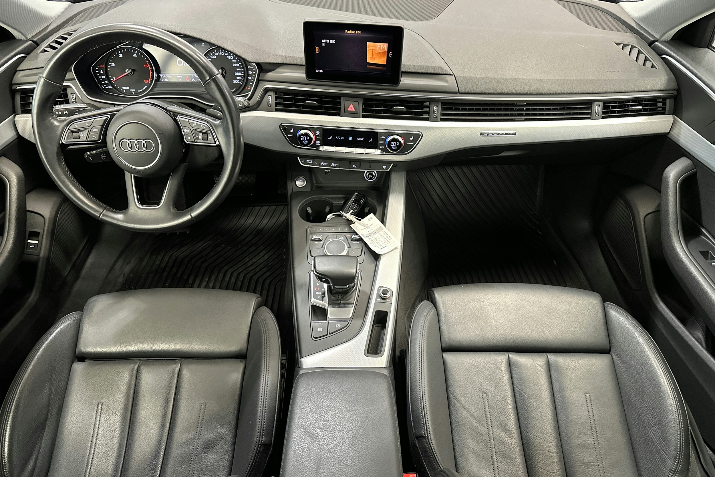 Sininen Audi A4 2019 kuva 7.