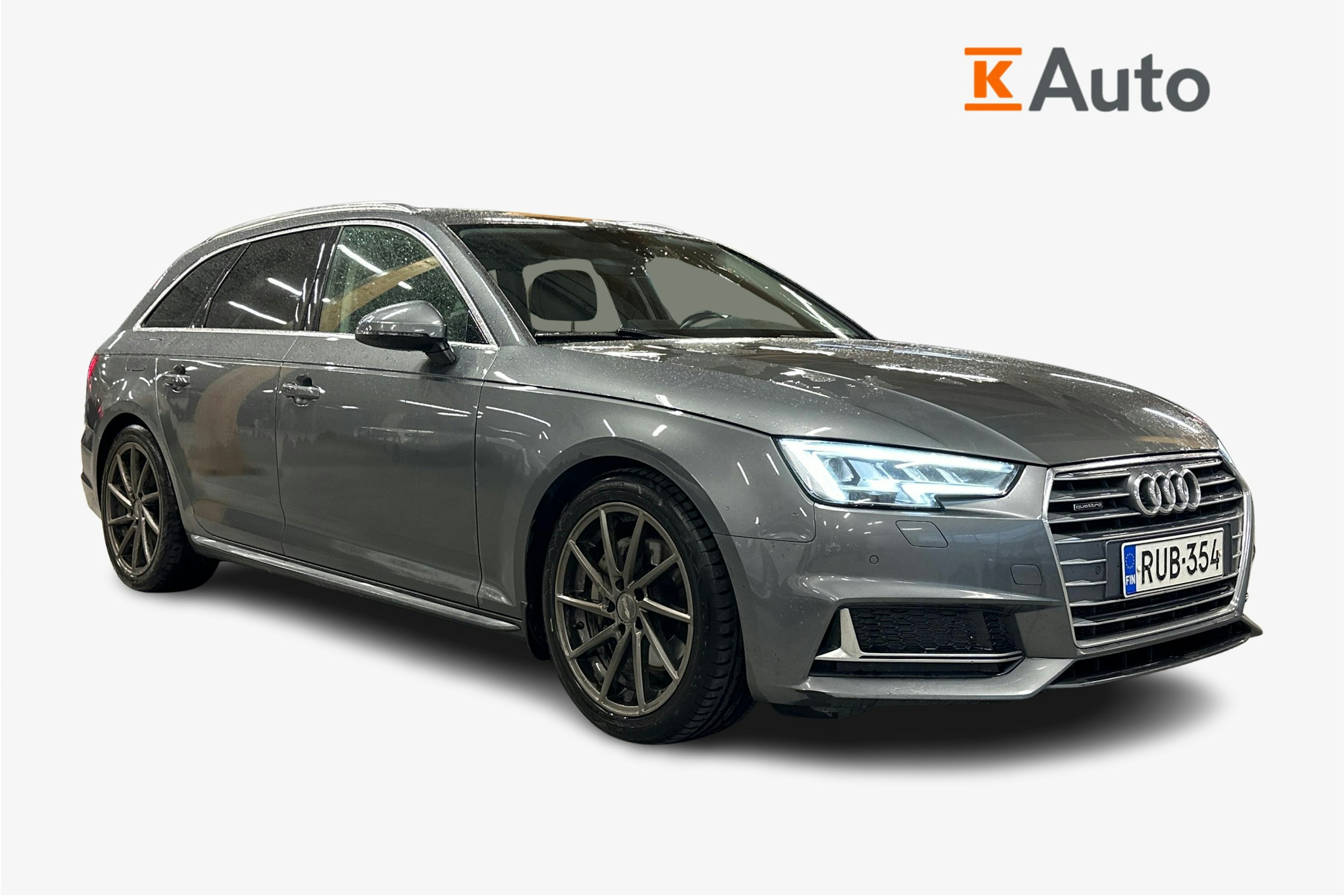 harmaa Audi A4 2019 kuva 1.
