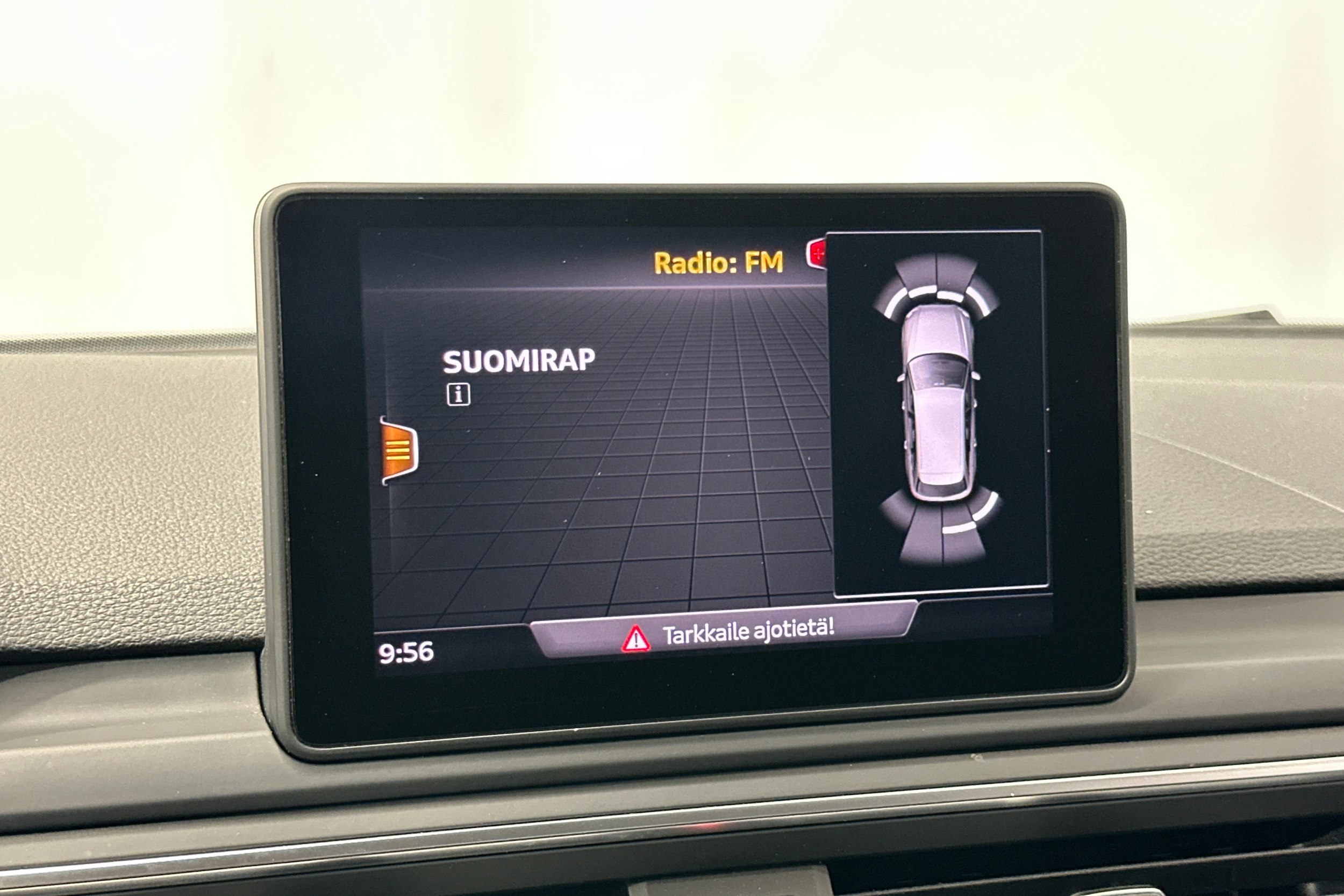 harmaa Audi A4 2019 kuva 23.