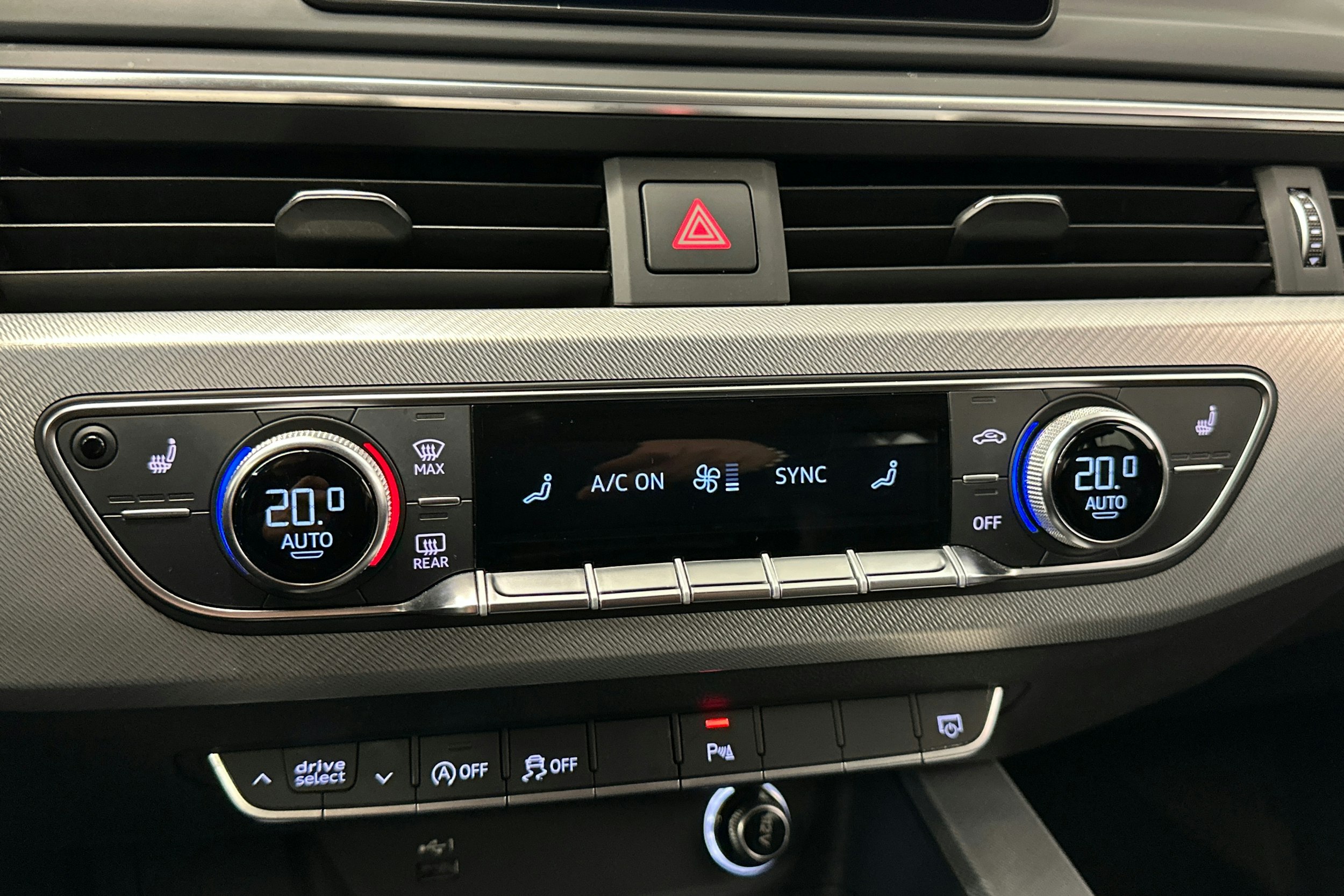 harmaa Audi A4 2019 kuva 25.