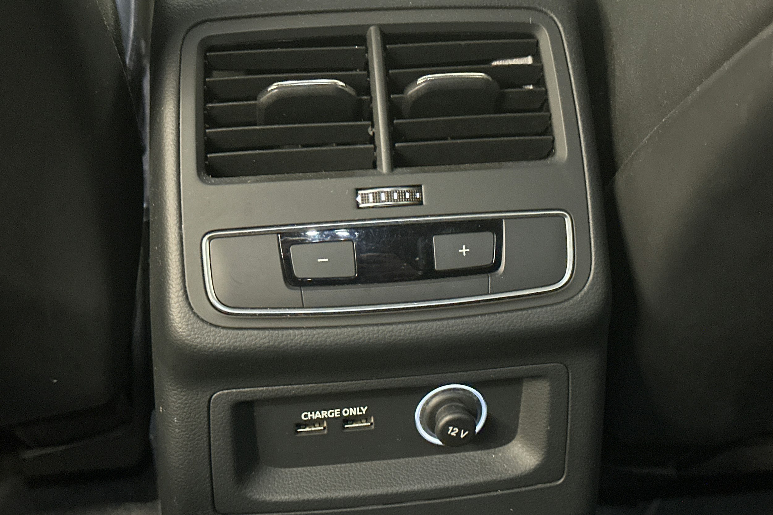 harmaa Audi A4 2019 kuva 30.