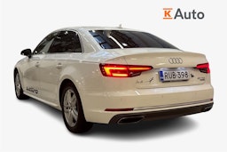 valkoinen Audi A4 2019 kuva 2.