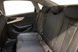 valkoinen Audi A4 2019 kuva 10.