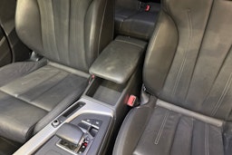 valkoinen Audi A4 2019 kuva 25.