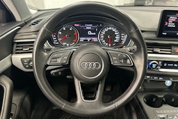 musta Audi A4 2019 kuva 12.