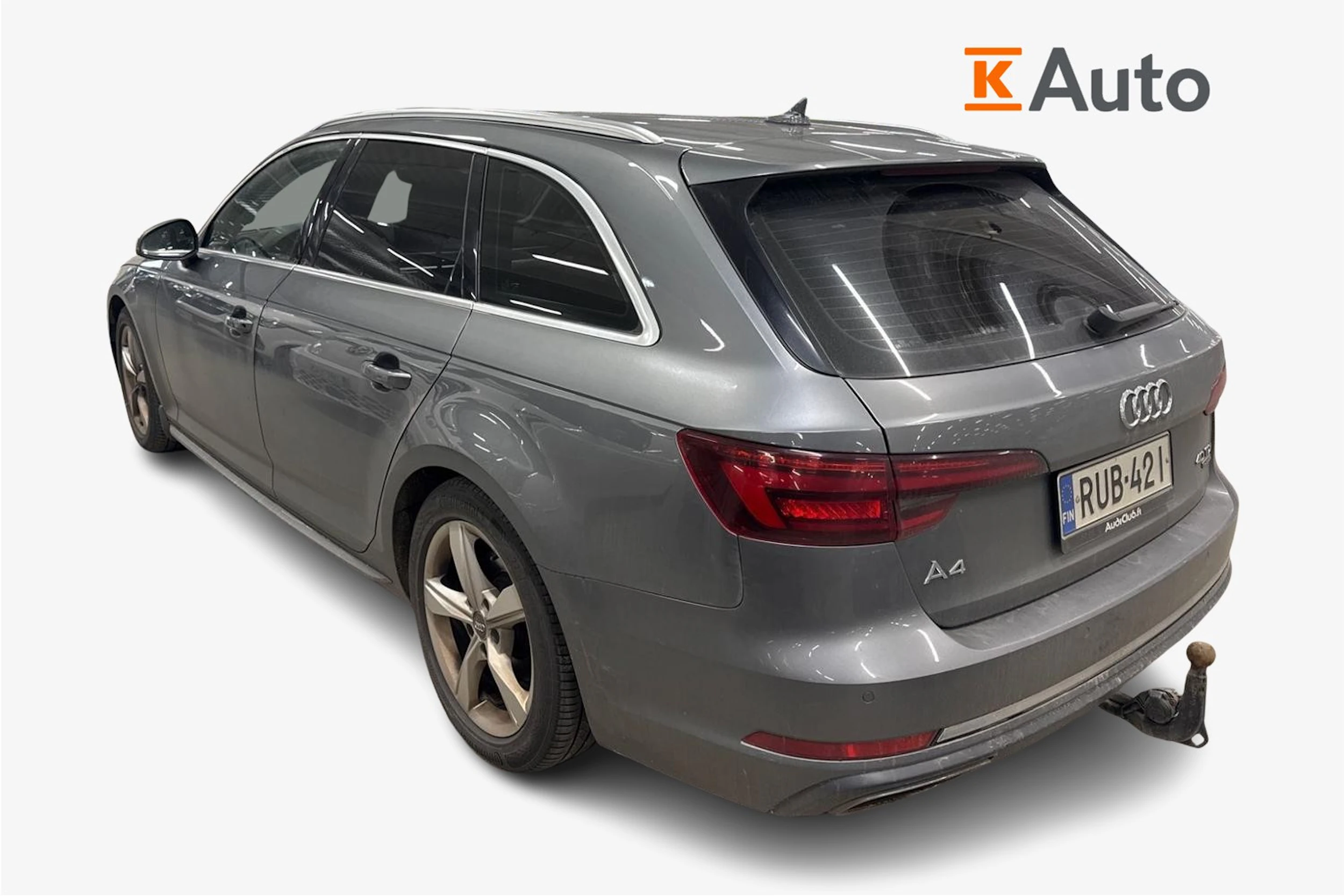 harmaa Audi A4 2019 kuva 2.