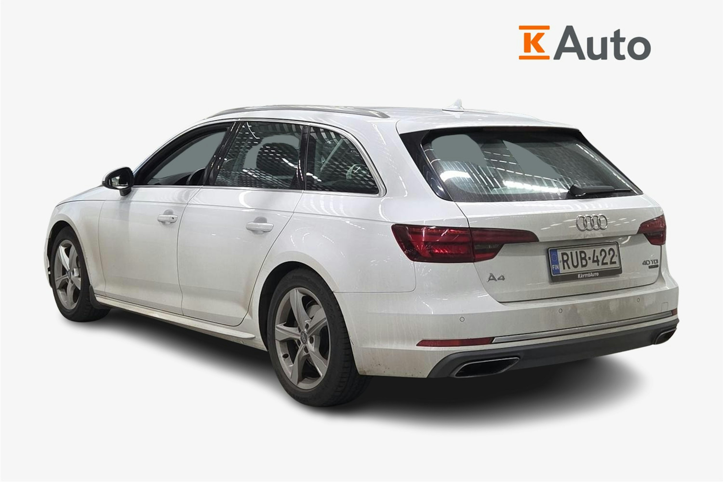 valkoinen Audi A4 2019 kuva 2.