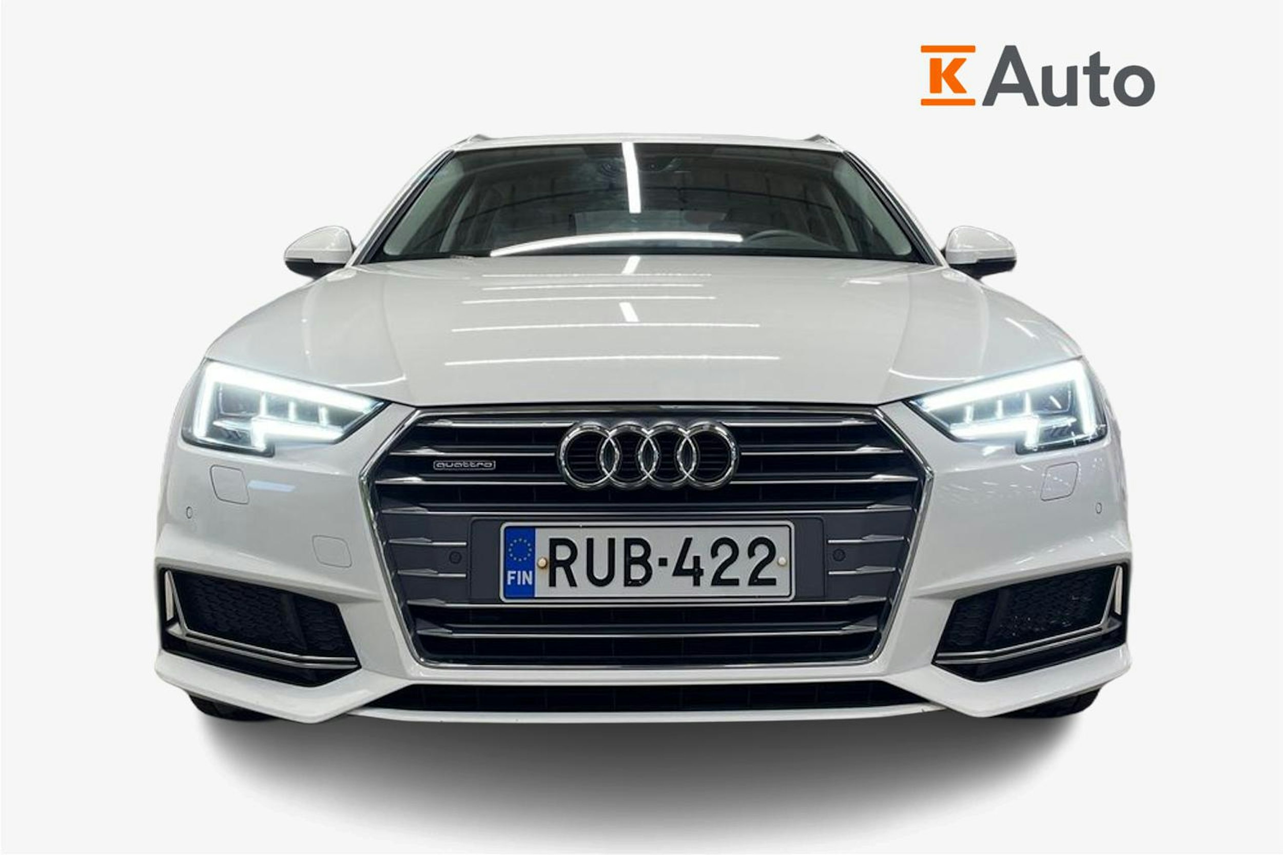 valkoinen Audi A4 2019 kuva 5.