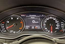 valkoinen Audi A4 2019 kuva 16.