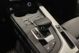 valkoinen Audi A4 2019 kuva 22.