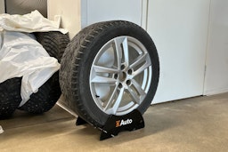 musta Audi A4 2019 kuva 13.