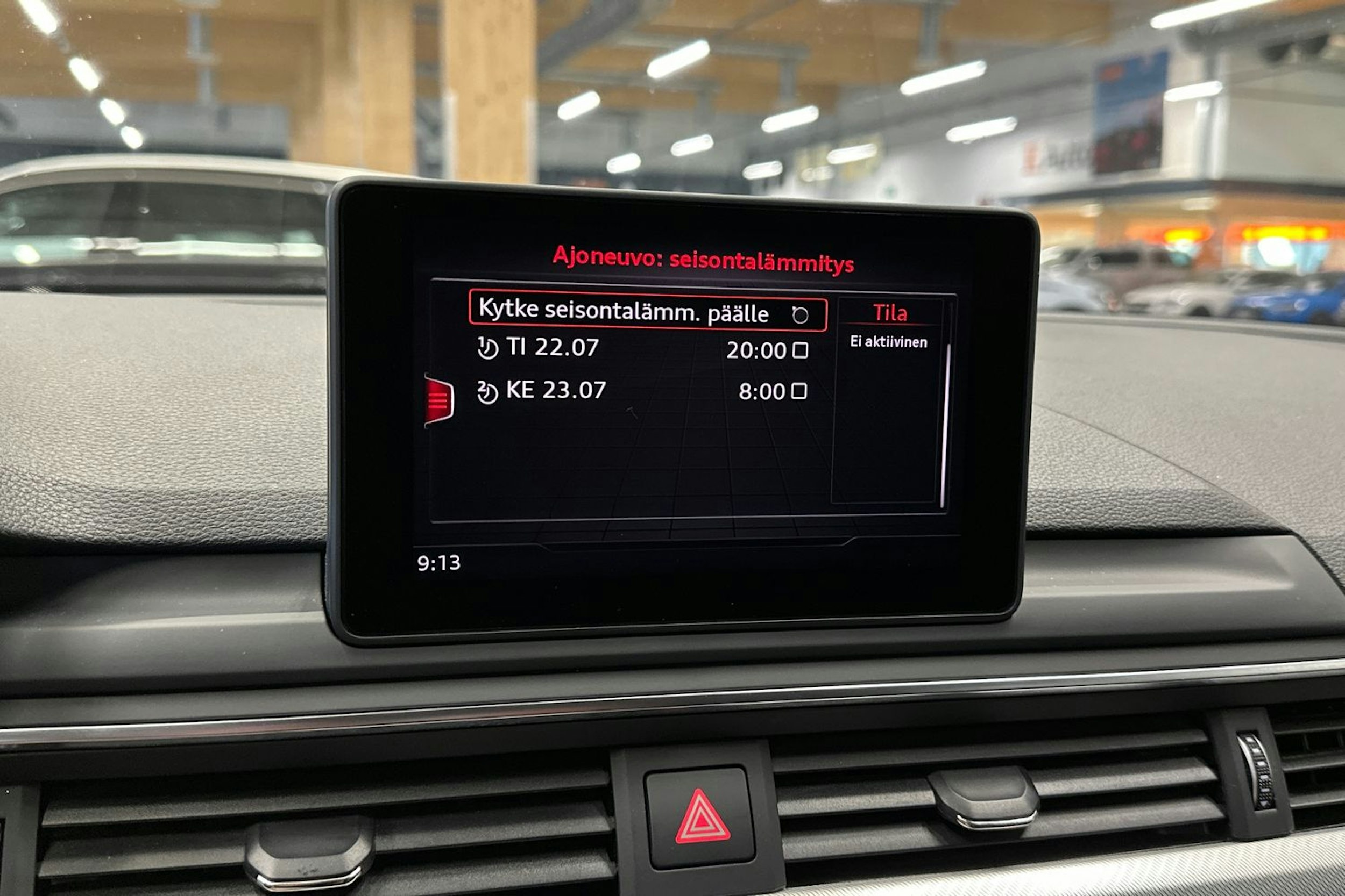 musta Audi A4 2019 kuva 20.