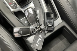 musta Audi A4 2019 kuva 24.
