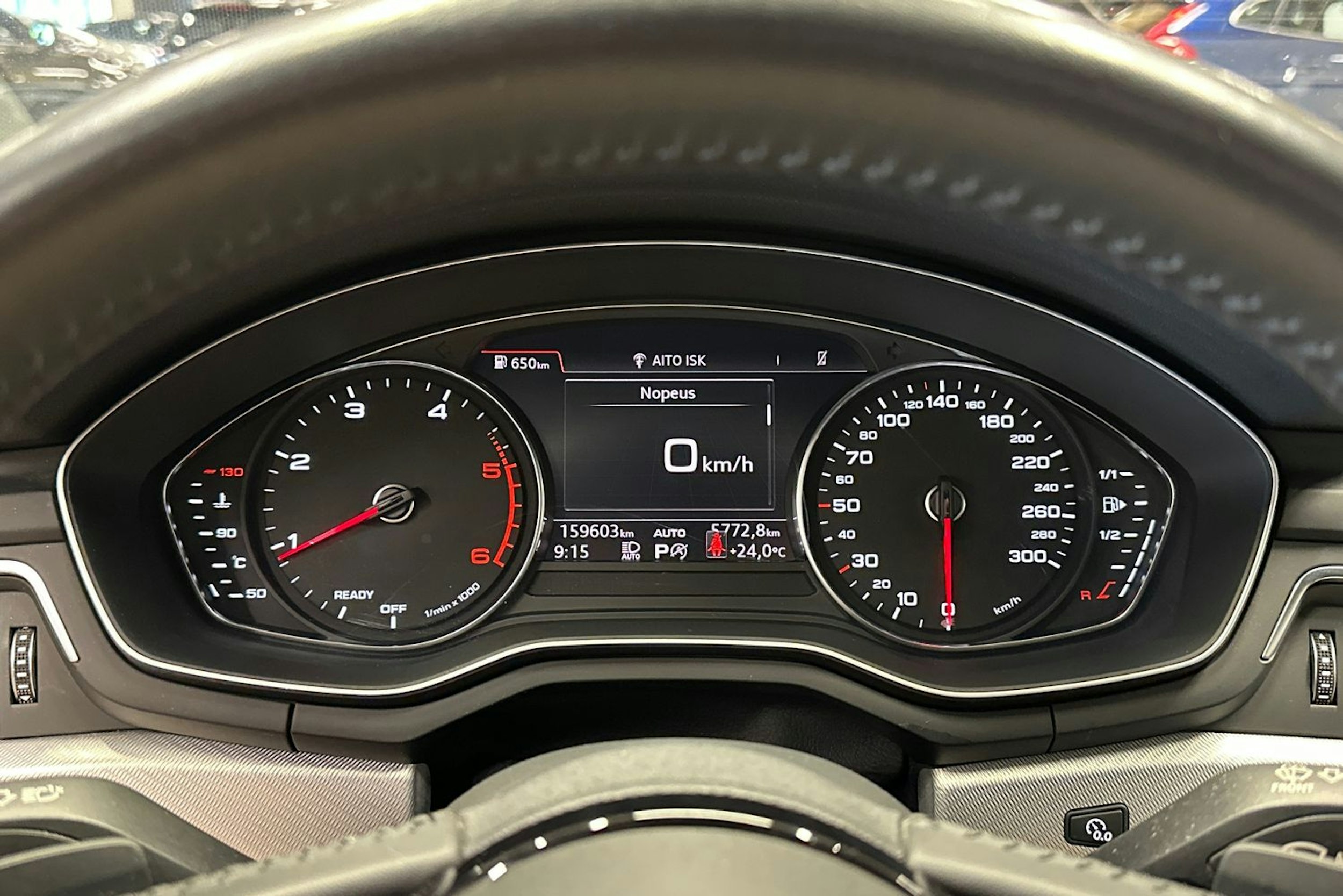 musta Audi A4 2019 kuva 25.