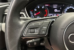 musta Audi A4 2019 kuva 28.