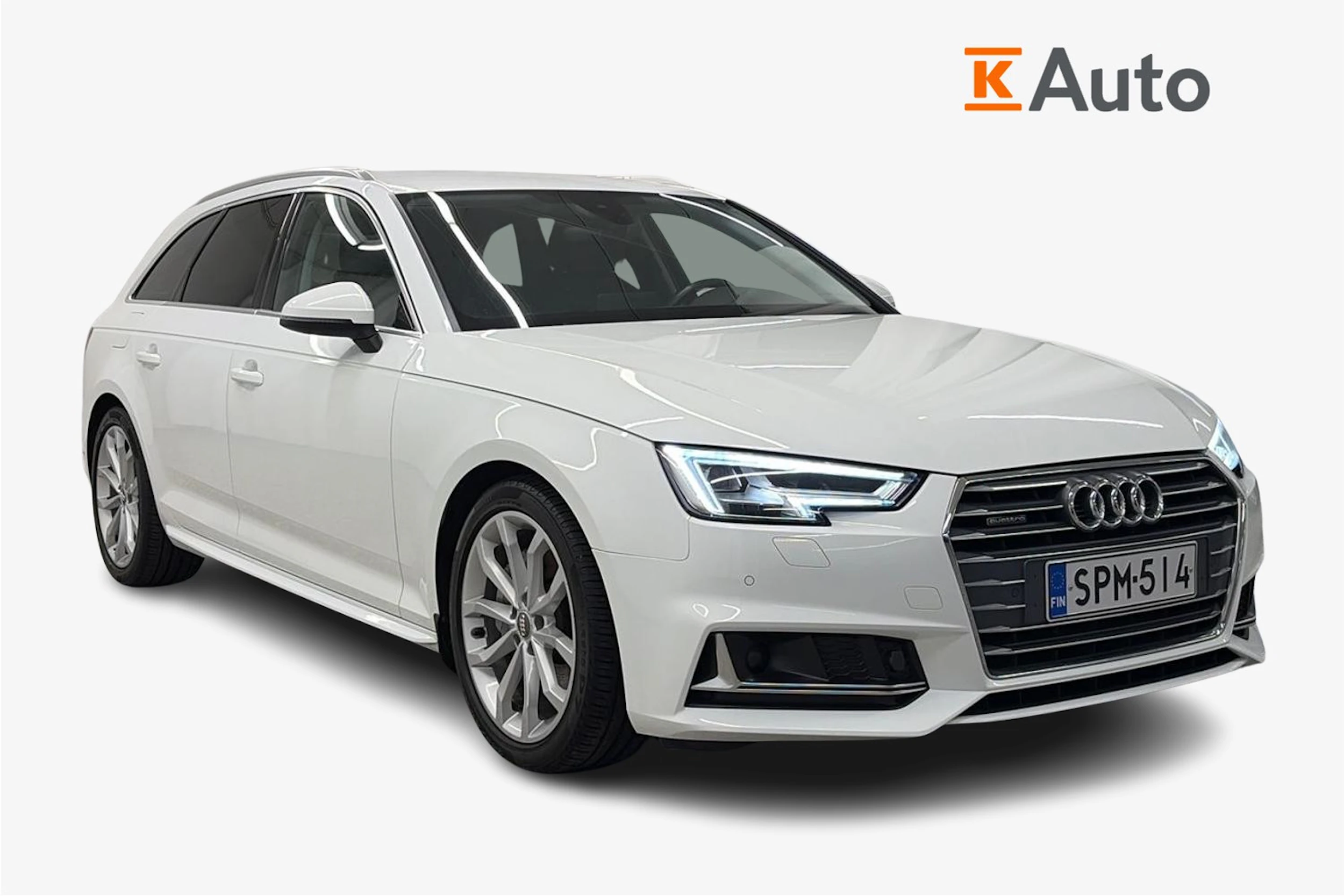 Valkoinen Audi A4 2019 kuva 1.