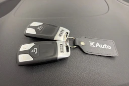 Valkoinen Audi A4 2019 kuva 30.