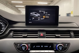 punainen Audi A4 2019 kuva 17.