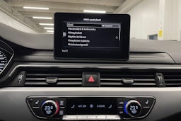 punainen Audi A4 2019 kuva 19.