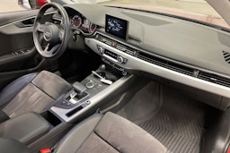 punainen Audi A4 2019 kuva 30.