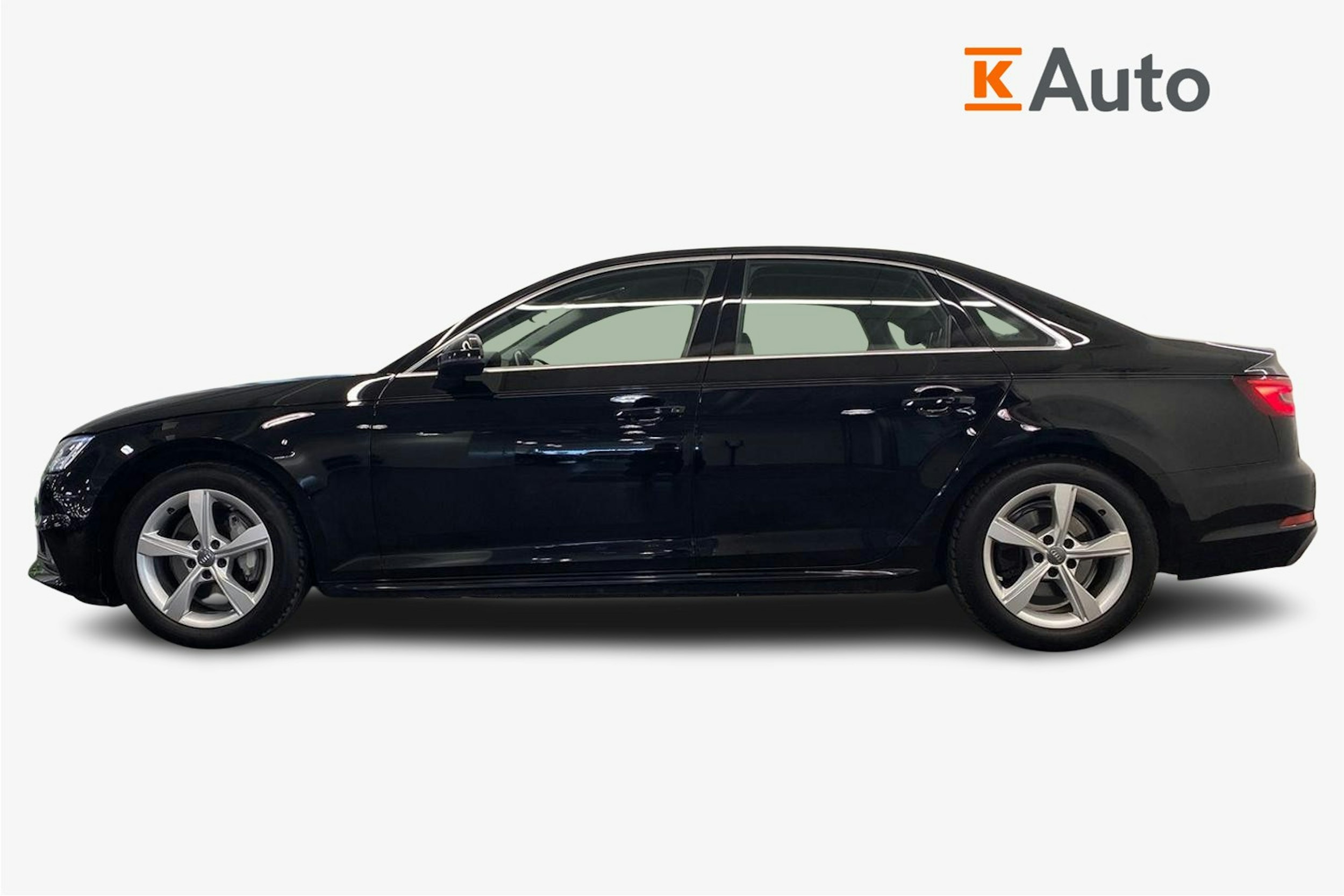 Musta Audi A4 2019 kuva 6.