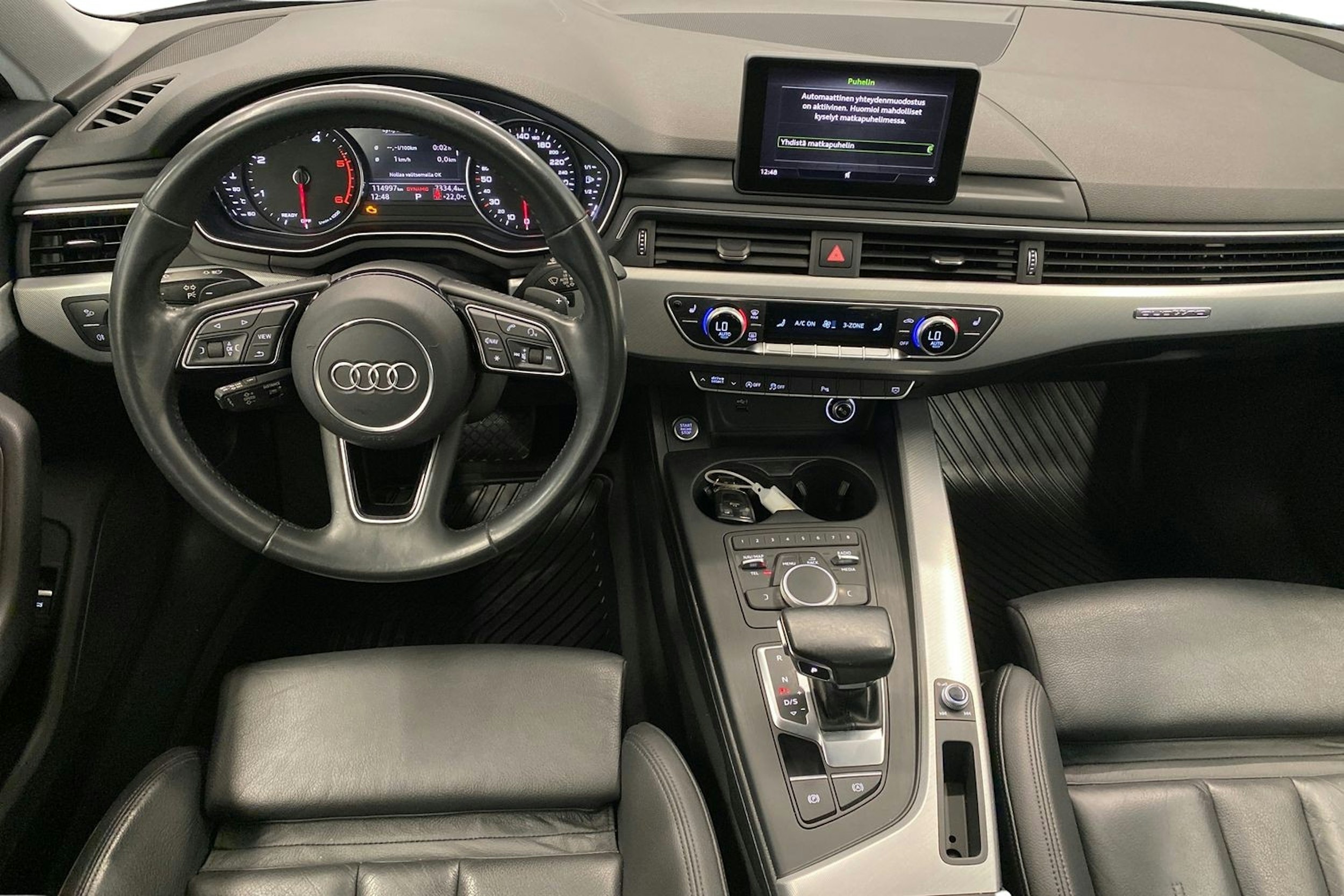 Musta Audi A4 2019 kuva 9.
