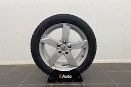 Musta Audi A4 2019 kuva 13.