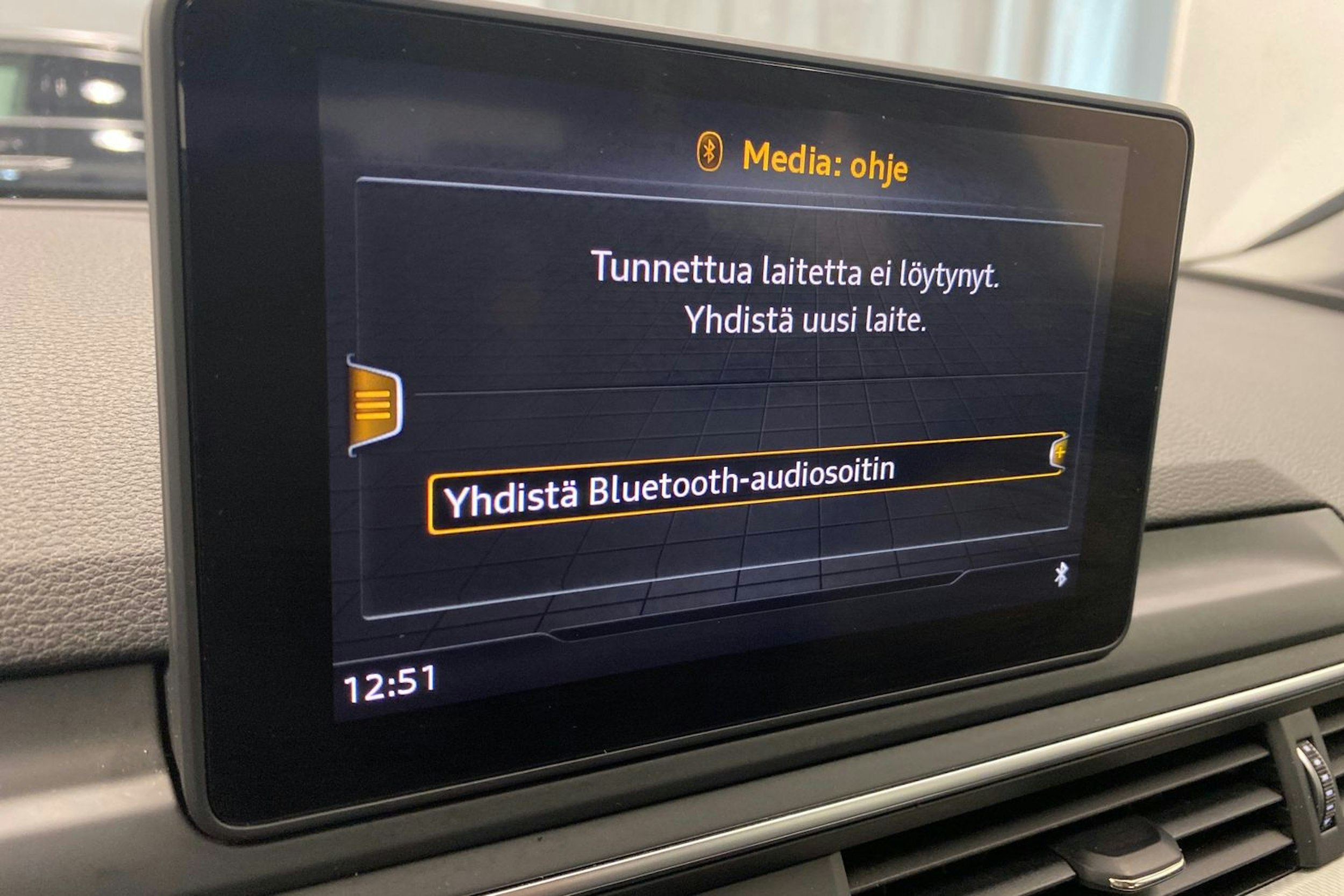 Musta Audi A4 2019 kuva 26.