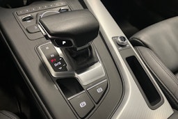 valkoinen Audi A4 2019 kuva 36.