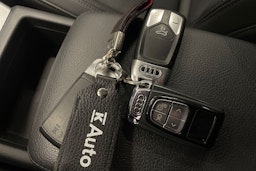 valkoinen Audi A4 2019 kuva 37.